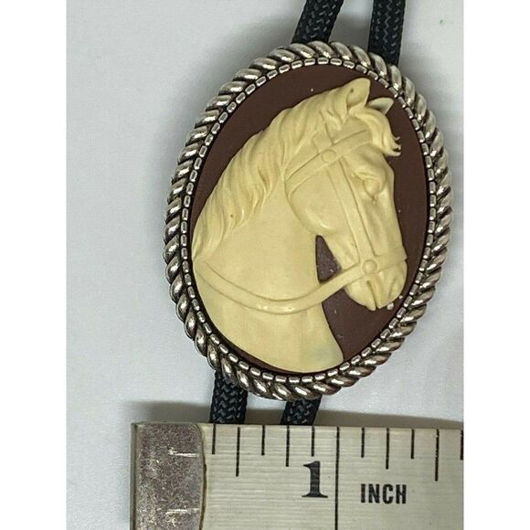 Western Pony White Horse Cameo Rope Pendant Necklace Bolo Lariat Tie Concho Mens - Picture 8 of 10